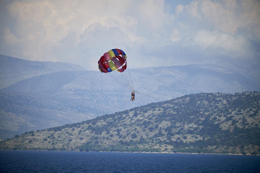 Krouzeri Beach Apartments Niszáki Kültér fotó
