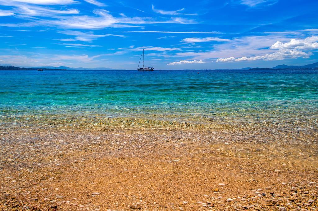 Krouzeri Beach Apartments Niszáki Szoba fotó