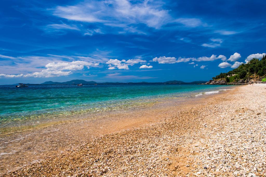 Krouzeri Beach Apartments Niszáki Szoba fotó