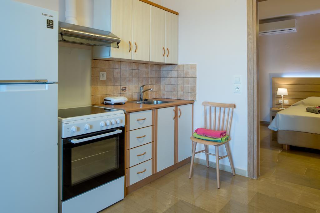 Krouzeri Beach Apartments Niszáki Szoba fotó