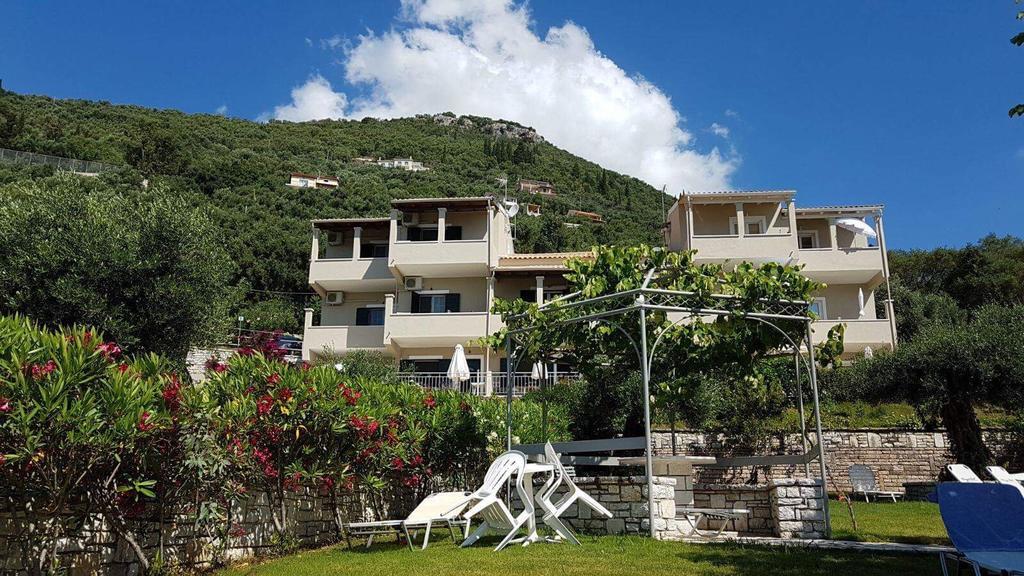 Krouzeri Beach Apartments Niszáki Kültér fotó