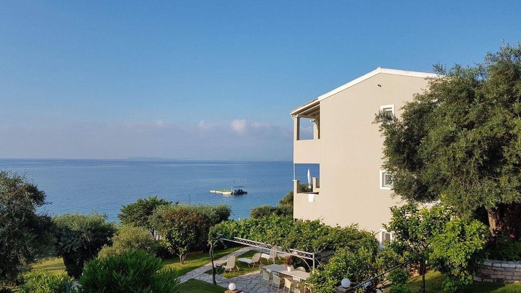 Krouzeri Beach Apartments Niszáki Kültér fotó